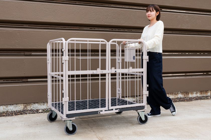 積みすぎストップ！小型で観音扉仕様により視界スッキリ 『天使のカゴ