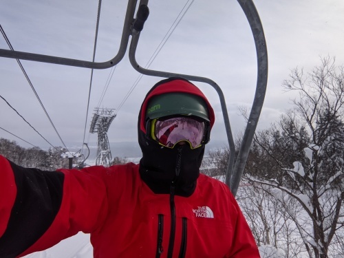 バックカントリー用ジャケットの選び方いろいろ。フード編！！ : 秀岳