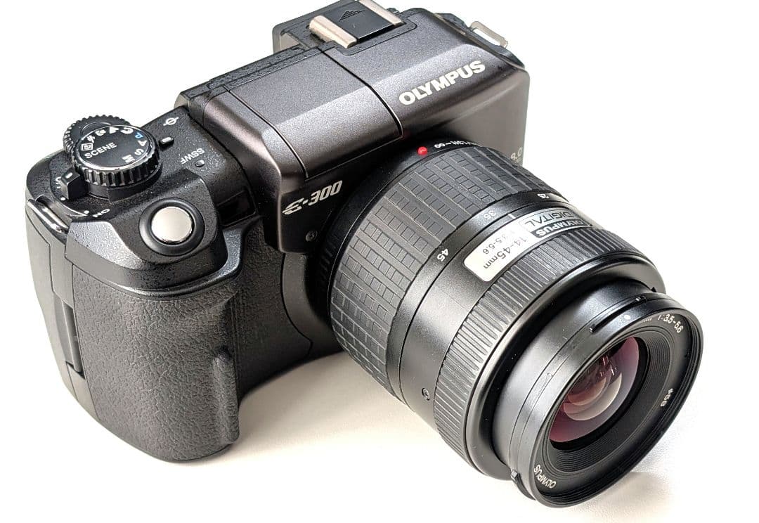 OLYMPUS E-300 レンズ付き ショット数少 Kodak CCD搭載 Kodak センサーの名機 OLYMPUS E-300 「雑談」 - YouTube