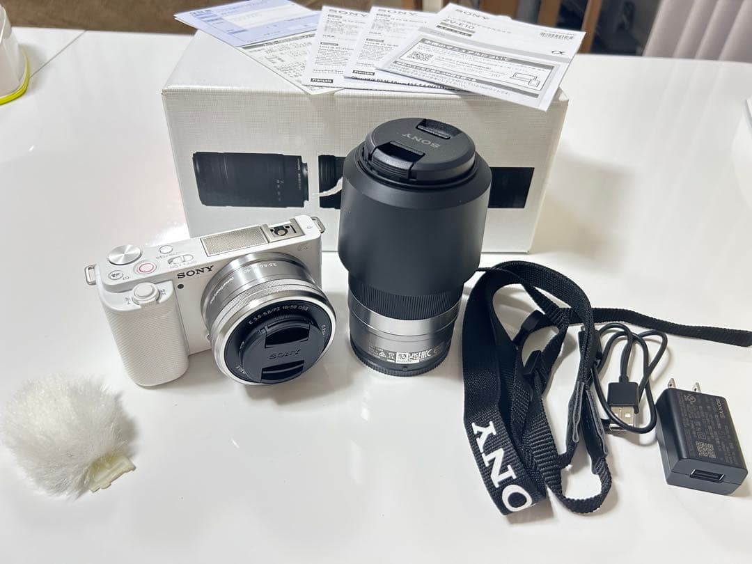 SONY ZV-E10 ダブルズームレンズキット 保証期間内 おまけ付 値下げ中 SONY VLOGCAM ZV-E10Y ダブルズームレンズキット [ブラック] 価格比較