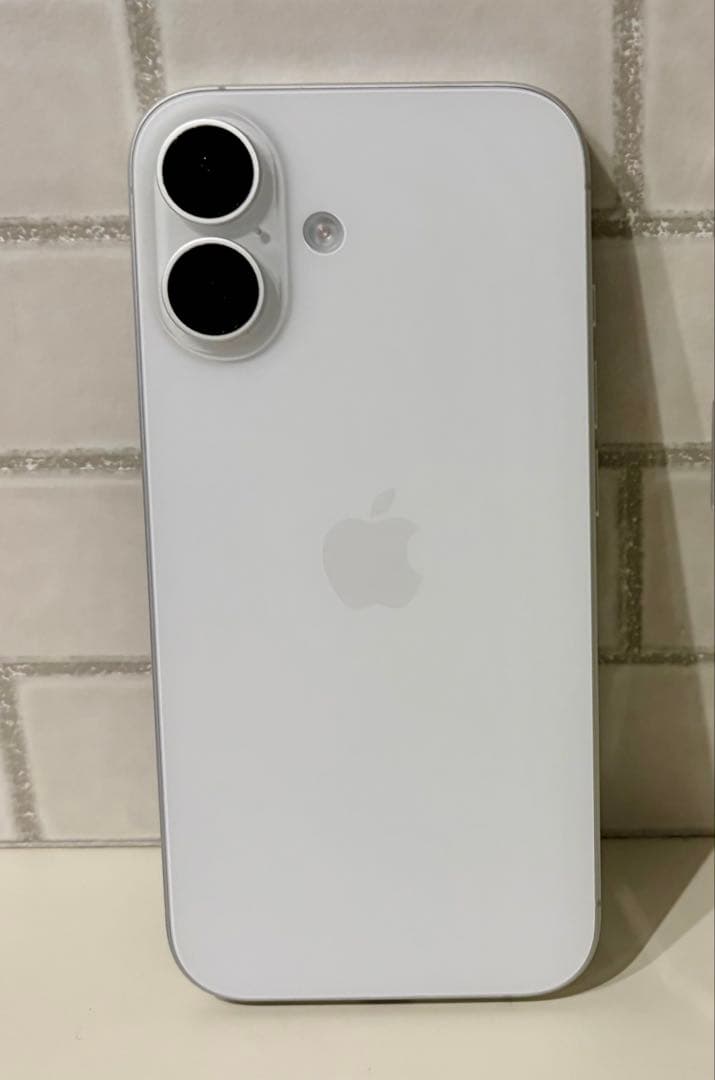 【美品】iPhone16 128GB ホワイト SIMフリー 液晶・外装傷なし iPhone ☆Apple国内正規SIMフリー iPhone16 128GB ホワイト MYDR3J/A