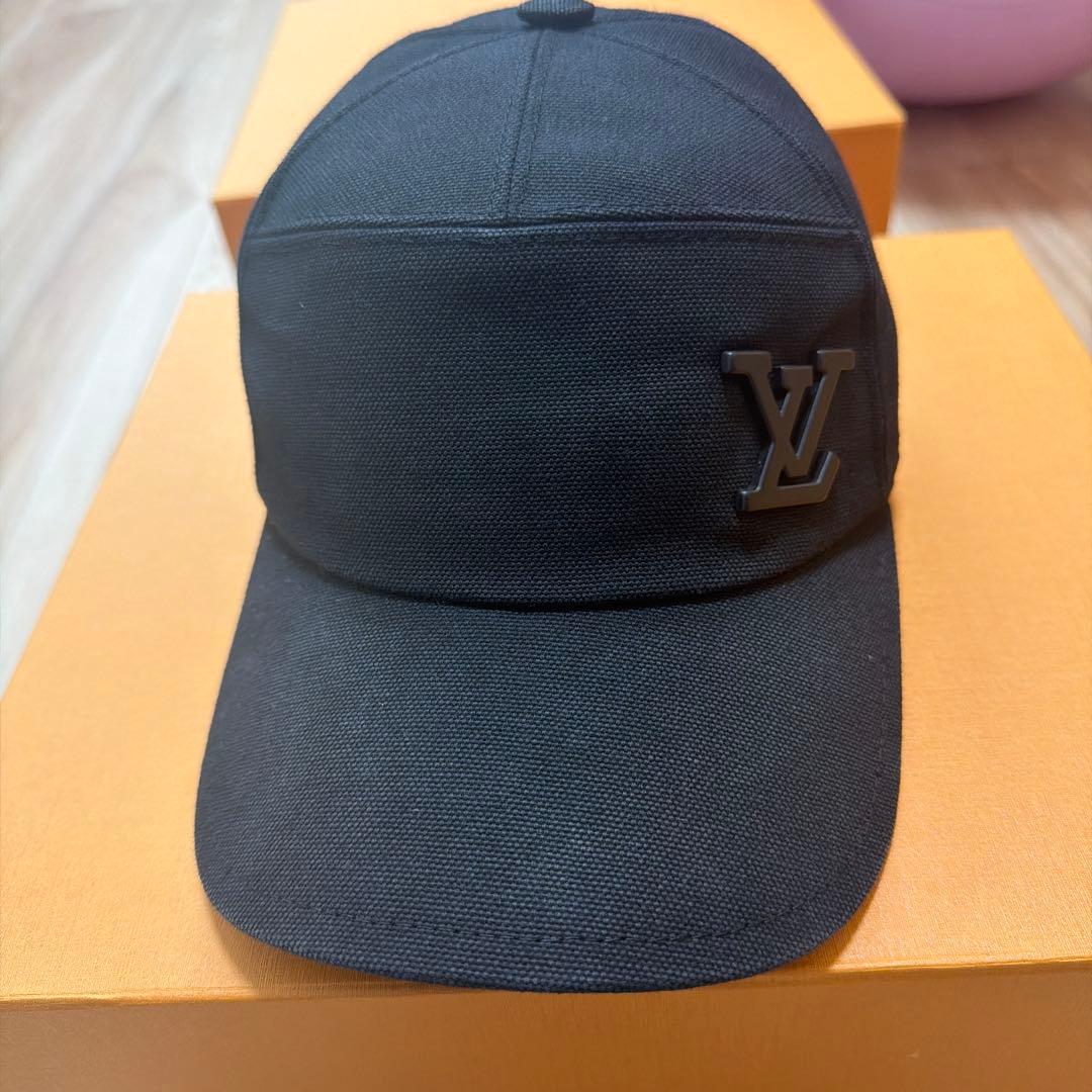 デゲン　ルイヴィトン キャップ ブラック LVロゴ 帽子 正規品 箱あり 楽天市場】美品 ルイ ヴィトン LOUIS VUITTON キャップ LV ピロー