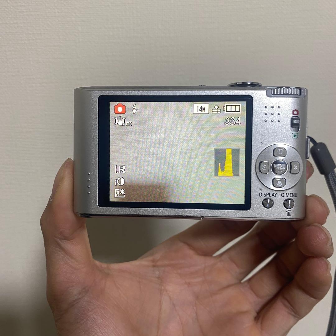 完動品】Panasonic DMC-FX66 CCD 1410万画素 付属あり - メルカリ