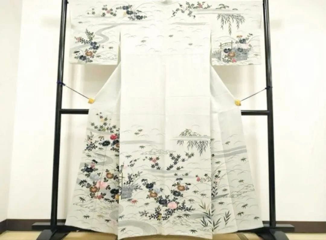 ◆御所解◆京友禅/金駒刺繍/薄グレー特選訪問着 正絹流水風景文/菱健桐壺 28日23時迄！”【25周年セール】 【きものの青柳】 特選十日町友禅訪問