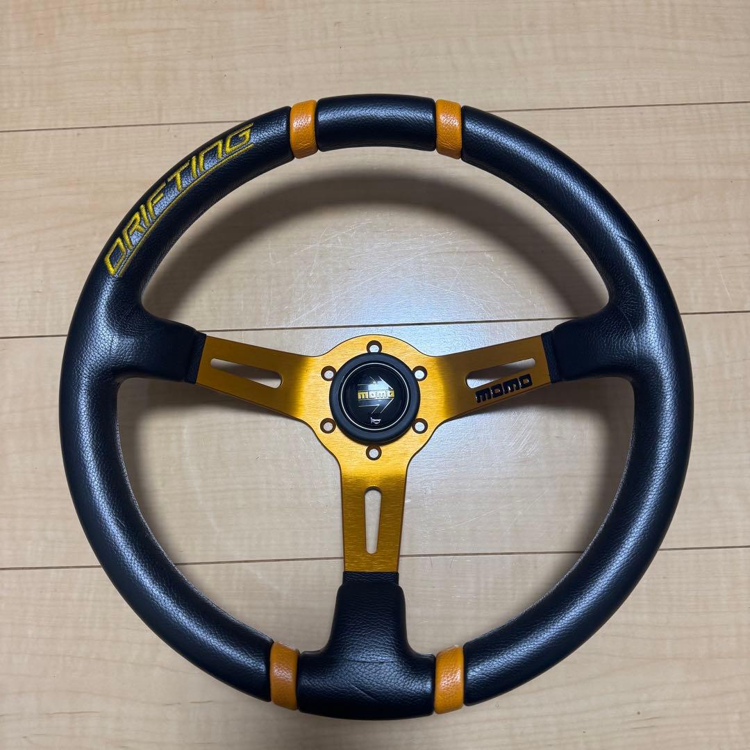 ク*9様 MOMOドリフティングステアリング 楽天市場】【新発売！正規品/即納】MOMO ステアリング DRIFTING（ド