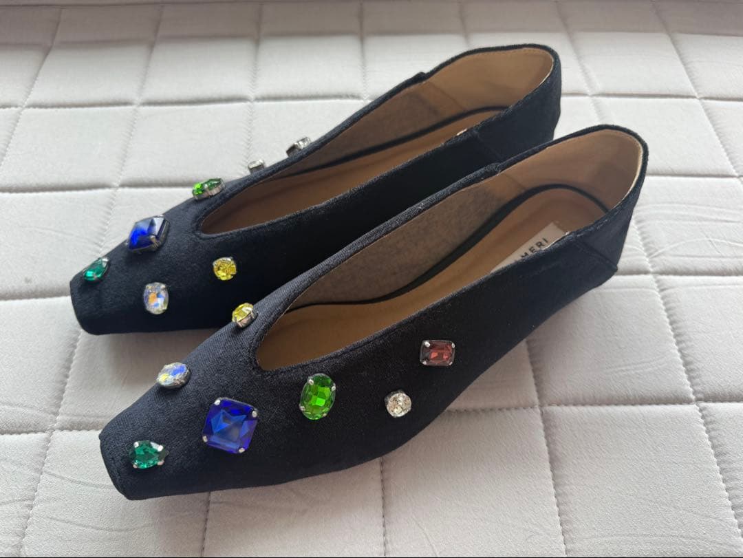 Ameri VINTAGE アメリ UND BIJOU FLAT PUMPS M Ameri VINTAGE（ハイヒール/パンプス）のフリマアイテム一覧