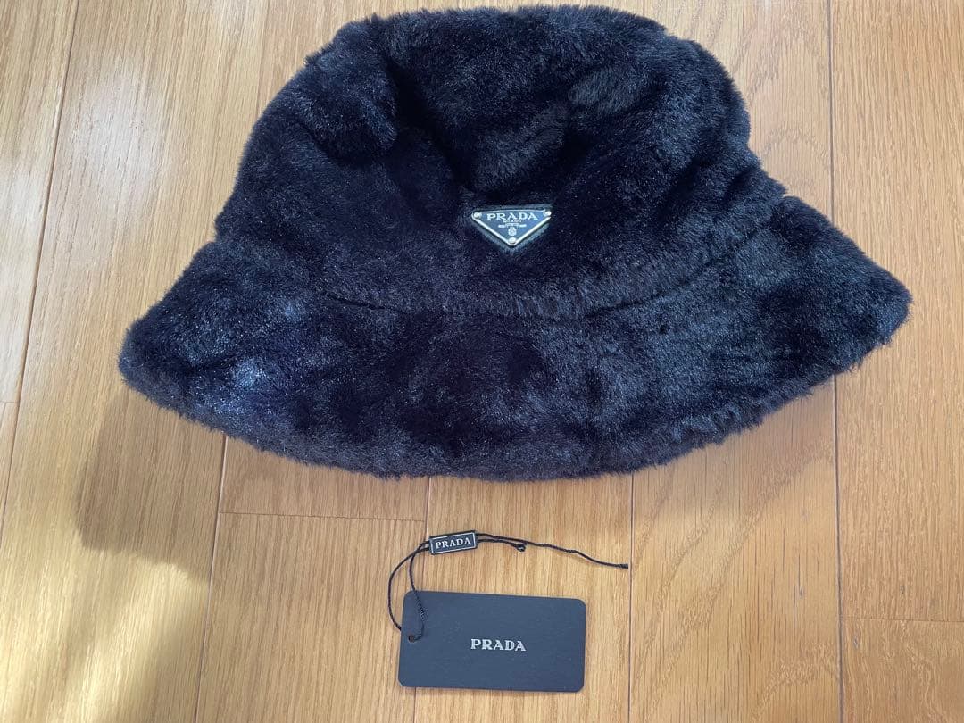 も*本様 PRADA 黒 ファーバケットハット PRADA（プラダ） ハット レディース ブランド ウール バケットハット
