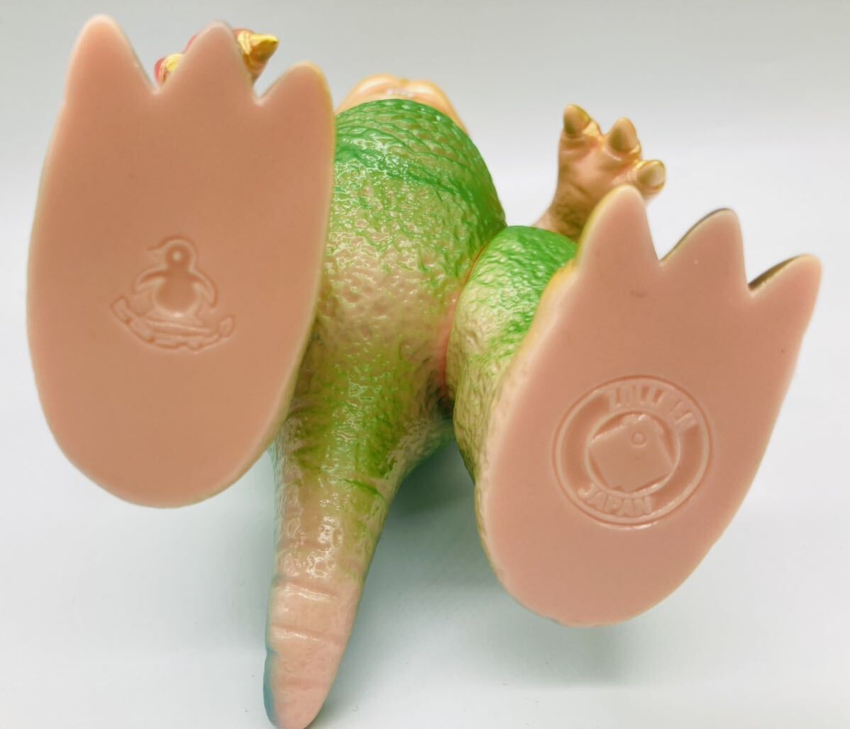 Yahoo!オークション - 珍色 zollmen ソフビ 食いしん坊怪獣 マンチー